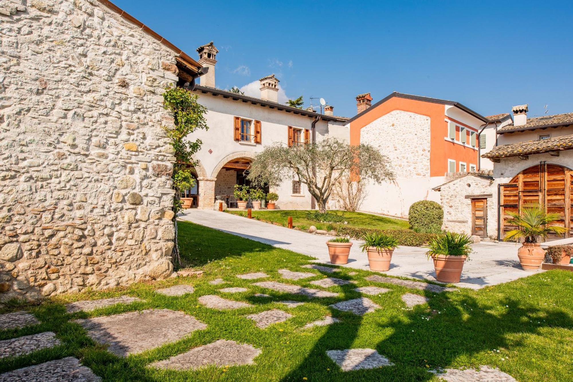Casale Toscana Costermano Exterior photo